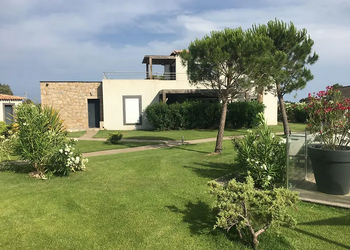 Aparthotel Résidence Pierre&vacances Premium Les De Porto-vecchio 4*