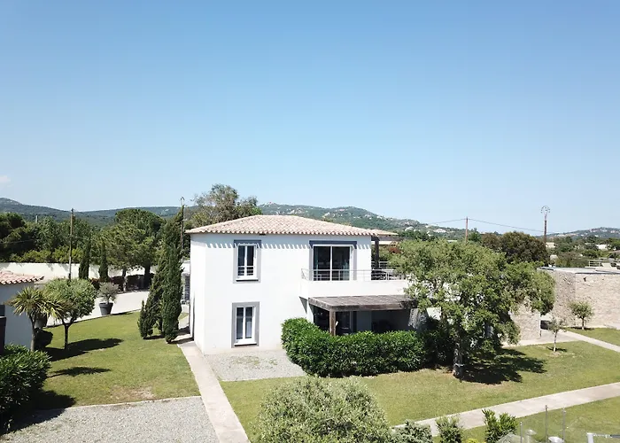 Résidence Pierre&vacances Premium Les De Porto-vecchio Aparthotel 4*