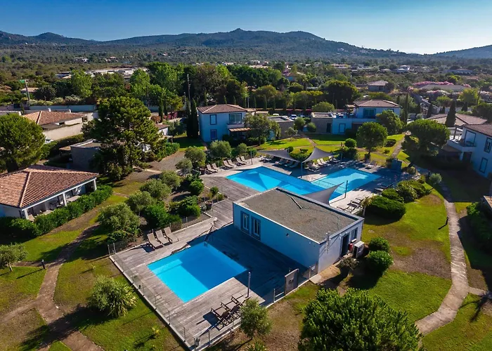 Résidence Pierre&vacances Premium Les De Porto-vecchio Aparthotel 4*